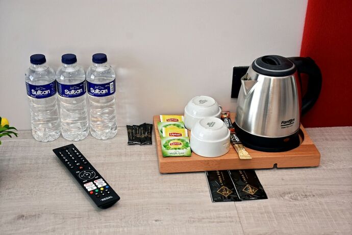 Imagen de la habitación del Linda Port Hotel. Foto 15