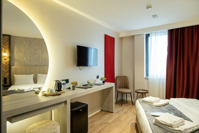 Imagen de la habitación del Linda Port Hotel. Foto 20