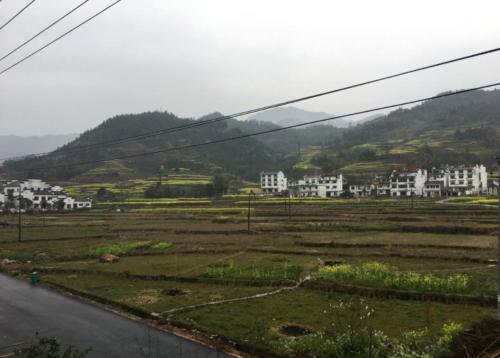 Imagen general del Lingshang Renjia Inn. Foto 2