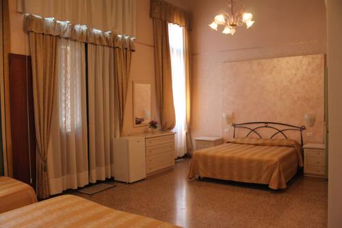 Imagen de la habitación del Lion Morosini Palace. Foto 3