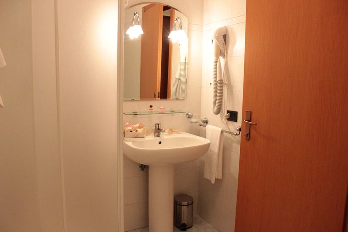 Imagen de la habitación del Lion\'s Hotel. Foto 6