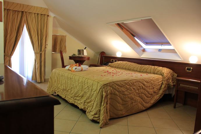 Imagen de la habitación del Lion\'s Hotel. Foto 17