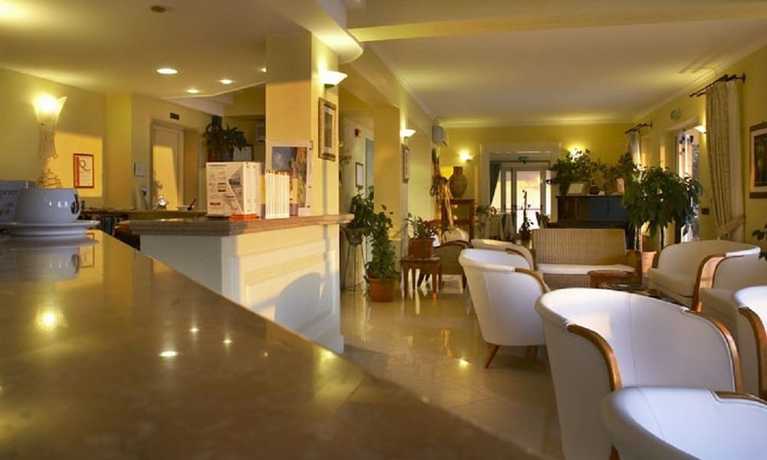 Imagen de los interiores del Lion\'s Hotel. Foto 20