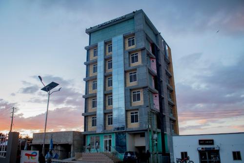 Imagen de la habitación del Lipilima Tower. Foto 9