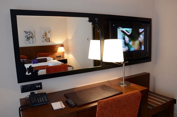 Imagen de la habitación del Listana Hotel. Foto 11