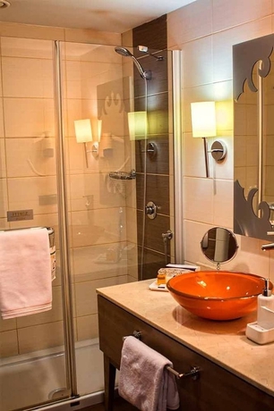 Imagen de la habitación del Listana Hotel. Foto 13