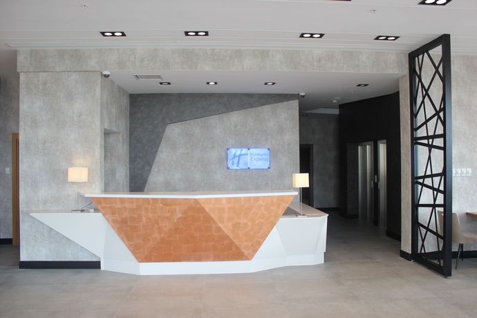 Imagen de los interiores del Liv City Basin Ekspres. Foto 16