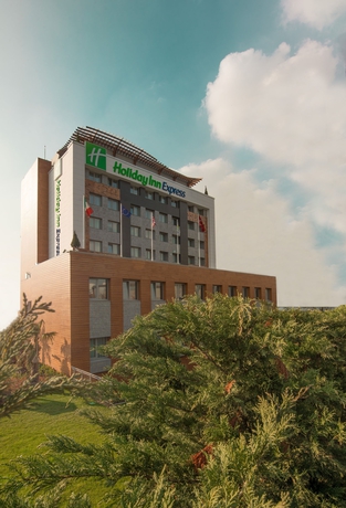 Imagen de los exteriores del Liv City Basin Ekspres. Foto 14