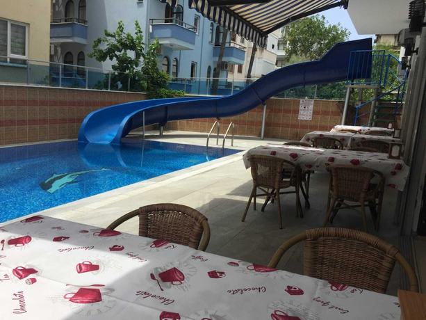 Imagen de la piscina del Livane Sun Otel. Foto 17