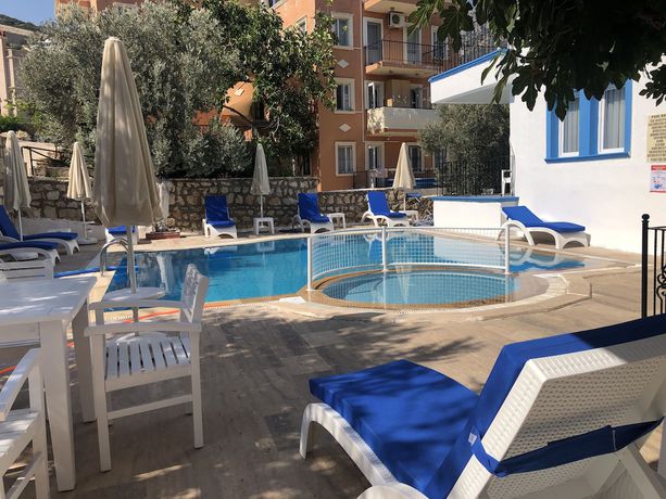Imagen general del Lizo Hotel. Foto 1