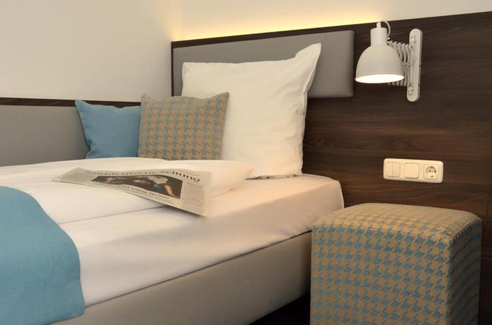 Imagen de la habitación del Lizz Hotel Munich. Foto 11