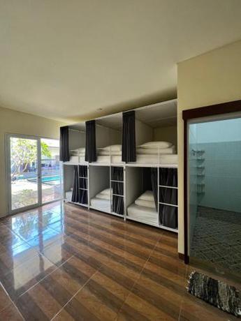 Imagen de la habitación del LoTide Surf Camp Uluwatu. Foto 7