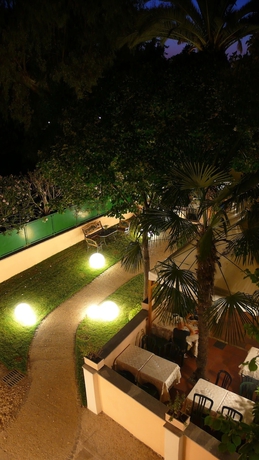 Imagen de los exteriores del Locanda Delle Corse. Foto 7