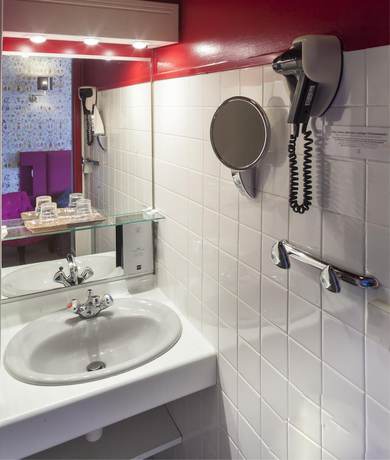 Imagen de la habitación del Logis Au Relais Du Porhoet. Foto 15