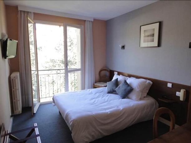 Imagen de la habitación del Logis H&ocirc;tel AMBROISE. Foto 3
