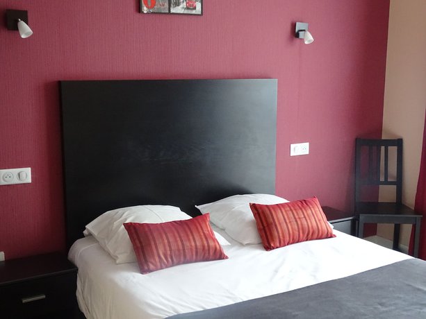 Imagen de la habitación del Logis H&ocirc;tel AMBROISE. Foto 6