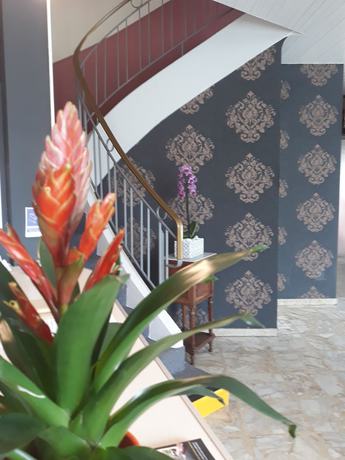 Imagen de los interiores del Logis H&ocirc;tel AMBROISE. Foto 19