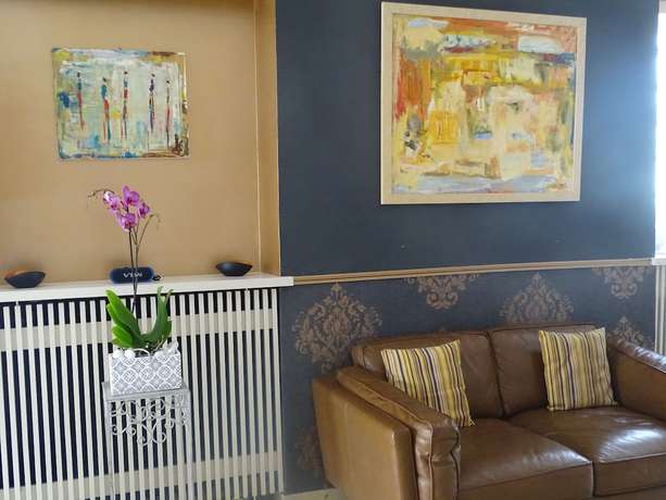 Imagen de los interiores del Logis H&ocirc;tel AMBROISE. Foto 20