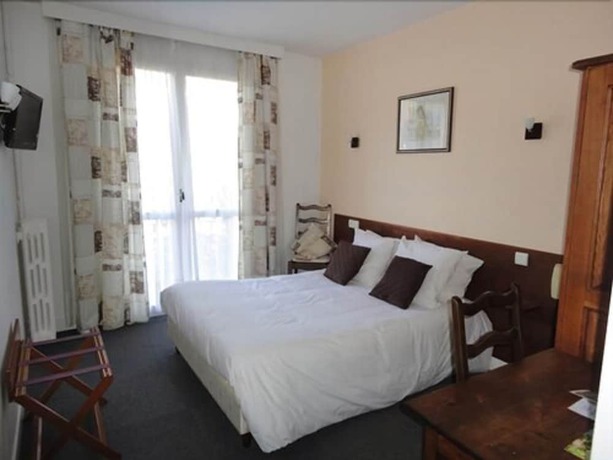 Imagen de la habitación del Logis H&ocirc;tel AMBROISE. Foto 14