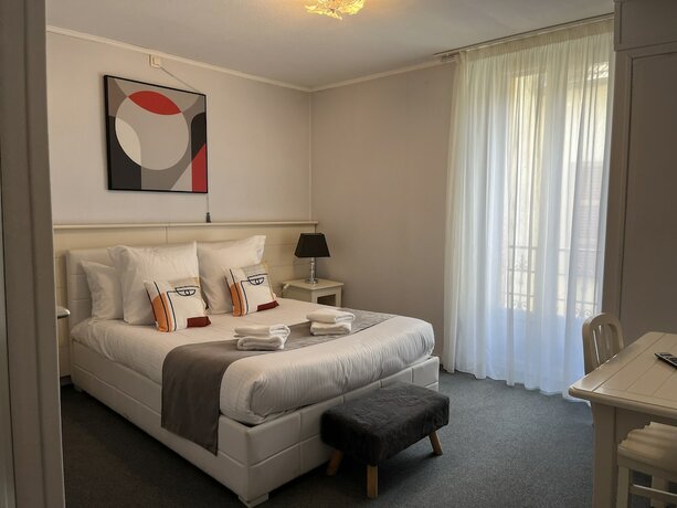 Imagen de la habitación del Logis H&ocirc;tel Belle Etoile Vichy. Foto 13
