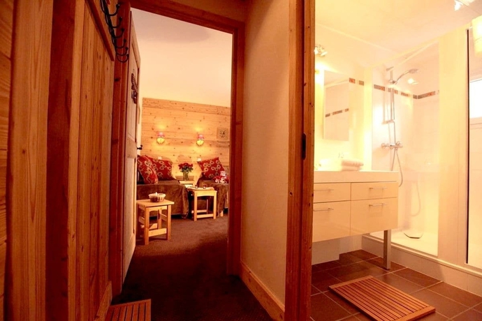 Imagen de la habitación del Logis H&ocirc;tel Christiania. Foto 5