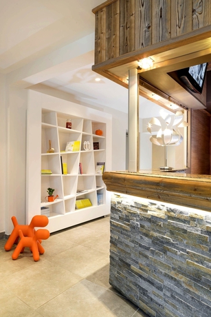 Imagen de los interiores del Logis H&ocirc;tel Christiania. Foto 10