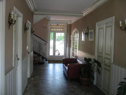 Imagen de la habitación del Logis Hôtel L'arche De Noé. Foto 10