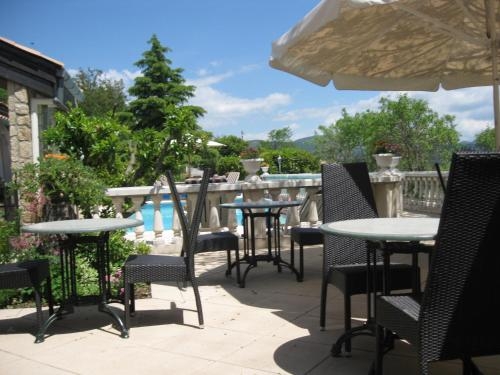 Imagen general del Logis H&ocirc;tel Le Vieil Amandier. Foto 4