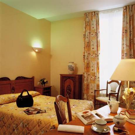 Imagen de la habitación del Logis H&ocirc;tel Restaurant La T&ecirc;te Noire. Foto 7