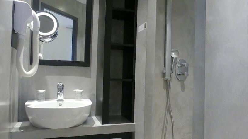 Imagen general del Logis H&ocirc;tel Saint-Guirec et de la Plage. Foto 3