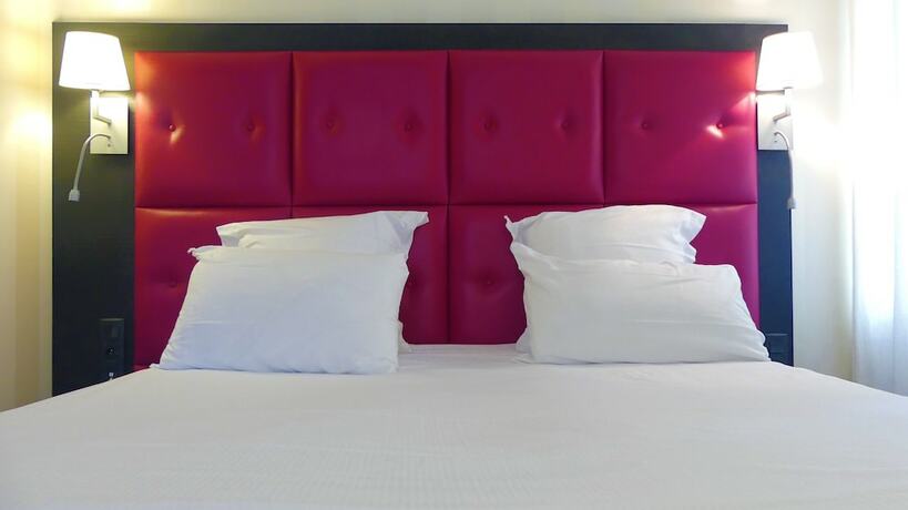 Imagen general del Logis H&ocirc;tel Saint-Guirec et de la Plage. Foto 10