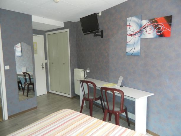 Imagen de la habitación del Logis H&ocirc;tel l\'Elanc&egrave;ze. Foto 9