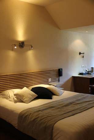 Imagen de la habitación del Logis Hôtel la Méridienne. Foto 16