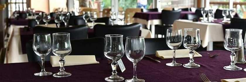 Imagen del bar/restaurante del Logis H&ocirc;tel les Lodges Du Lac. Foto 3