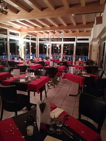 Imagen de los interiores del Logis H&ocirc;tel les Lodges Du Lac. Foto 20