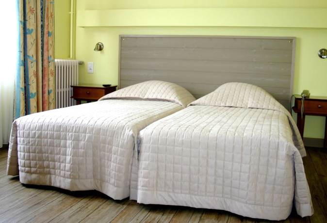 Imagen de la habitación del Logis Hotel Le Balcon. Foto 9