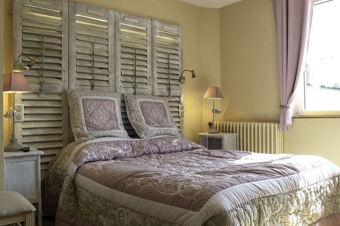 Imagen de la habitación del Logis Hotel Le Balcon. Foto 12