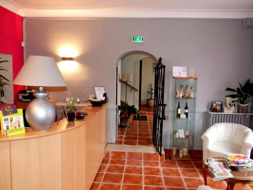 Imagen de la habitación del Logis Hotel L'occitan. Foto 9