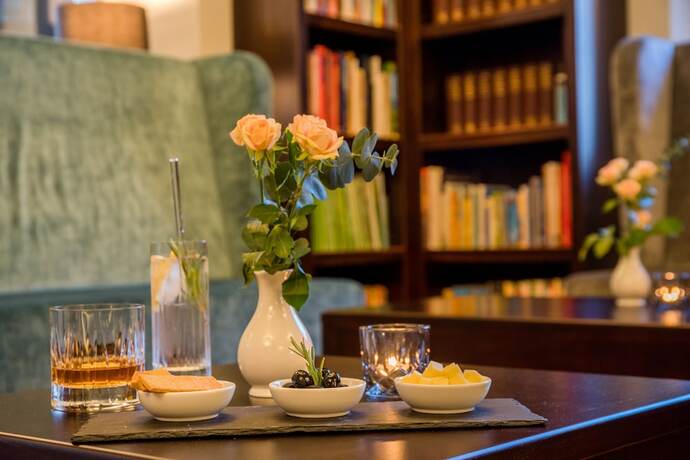 Imagen general del Logis Hotel QUARTIER 5. Foto 7