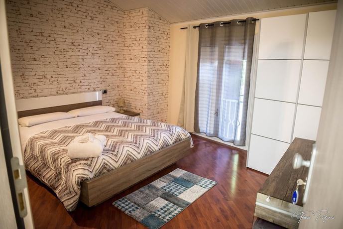 Imagen de la habitación del Lonatino. Foto 14