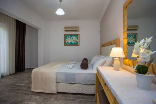 Imagen de la habitación del London Hotel, FETHIYE. Foto 2