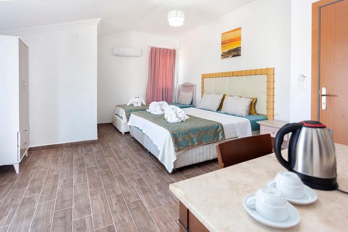 Imagen de la habitación del London Hotel, FETHIYE. Foto 3