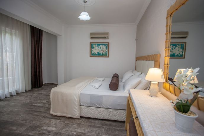 Imagen de la habitación del London Hotel, FETHIYE. Foto 5