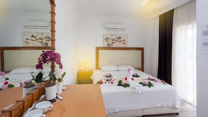 Imagen de la habitación del London Hotel, FETHIYE. Foto 9