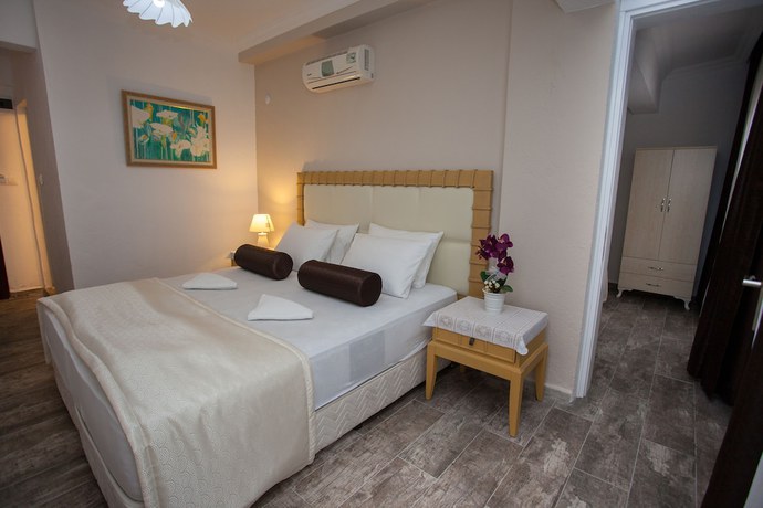 Imagen de la habitación del London Hotel, FETHIYE. Foto 16