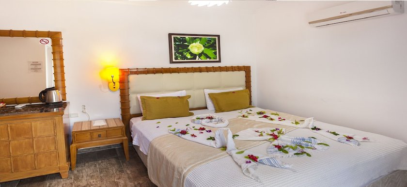 Imagen de la habitación del London Hotel, FETHIYE. Foto 20