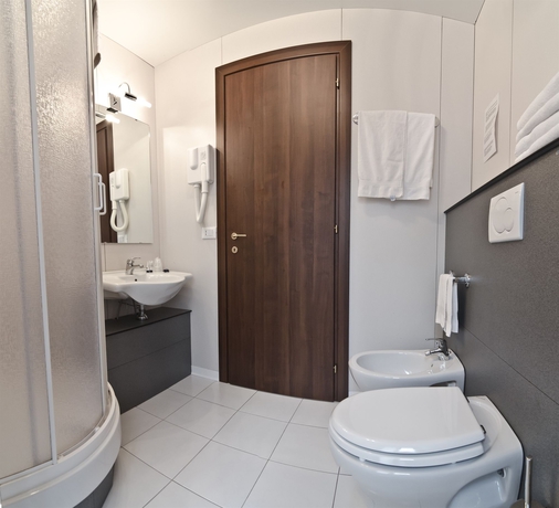 Imagen de la habitación del Londrino Sanremo. Foto 6