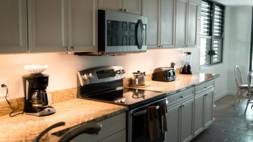 Imagen de la habitación del Longboat Bay Club. Foto 13