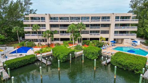 Imagen de la habitación del Longboat Bay Club. Foto 19