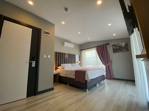Imagen general del L\'opera Deluxe Hotel. Foto 5
